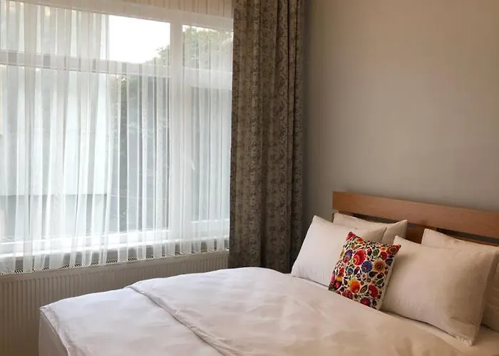 Ozcans Pera Flats 2 *