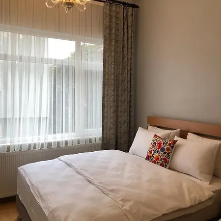 Ozcans Pera Flats 2 *